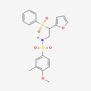 molecular formula C20H21NO6S2 B2543627 N-(2-(furan-2-yl)-2-(phenylsulfonyl)ethyl)-4-methoxy-3-methylbenzenesulfonamide CAS No. 896323-16-3