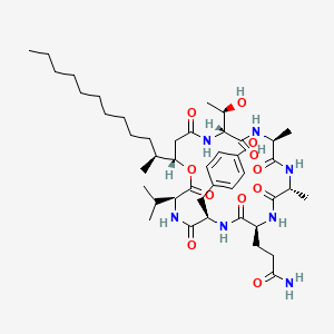 molecular formula C44H71N7O11 B2543872 3-[(3S,6R,9S,12R,15S,18R,22S)-22-[(2S)-Dodecan-2-yl]-18-[(1R)-1-hydroxyethyl]-6-[(4-hydroxyphenyl)methyl]-12,15-dimethyl-2,5,8,11,14,17,20-heptaoxo-3-propan-2-yl-1-oxa-4,7,10,13,16,19-hexazacyclodocos-9-yl]propanamide CAS No. 99316-99-1
