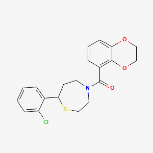 (7-(2-Chlorophenyl)-1,4-thiazepan-4-yl)(2,3-dihydrobenzo[b][1,4]dioxin-5-yl)methanone