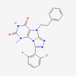 molecular formula C21H16ClFN6O2 B2545463 8-(2-Chloro-6-fluorophenyl)-1-methyl-5-(2-phenylethyl)purino[8,9-c][1,2,4]triazole-2,4-dione CAS No. 921857-21-8