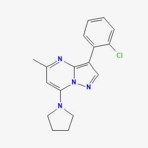molecular formula C17H17ClN4 B2546006 3-(2-Chlorophenyl)-5-methyl-7-(pyrrolidin-1-yl)pyrazolo[1,5-a]pyrimidine CAS No. 900878-29-7