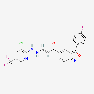 molecular formula C22H13ClF4N4O2 B2546277 3-{2-[3-Chloro-5-(trifluoromethyl)-2-pyridinyl]hydrazino}-1-[3-(4-fluorophenyl)-2,1-benzisoxazol-5-yl]-2-propen-1-one CAS No. 321433-59-4