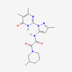 molecular formula C18H24N6O3 B2546477 N-(1-(4,5-dimethyl-6-oxo-1,6-dihydropyrimidin-2-yl)-3-methyl-1H-pyrazol-5-yl)-2-(3-methylpiperidin-1-yl)-2-oxoacetamide CAS No. 1014004-70-6