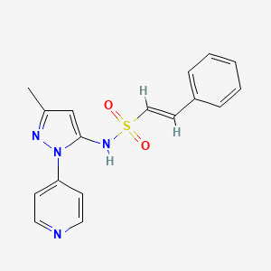 molecular formula C17H16N4O2S B2546542 (E)-N-(5-甲基-2-吡啶-4-基吡唑-3-基)-2-苯乙烯磺酰胺 CAS No. 1436370-59-0