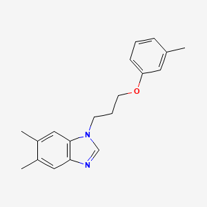 molecular formula C19H22N2O B2547060 5,6-ジメチル-1-(3-(m-トリルオキシ)プロピル)-1H-ベンゾ[d]イミダゾール CAS No. 637745-34-7