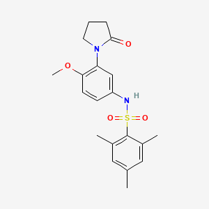 molecular formula C20H24N2O4S B2547739 N-(4-methoxy-3-(2-oxopyrrolidin-1-yl)phenyl)-2,4,6-trimethylbenzenesulfonamide CAS No. 942013-15-2