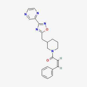 molecular formula C21H21N5O2 B2547770 (Z)-3-phenyl-1-(3-((3-(pyrazin-2-yl)-1,2,4-oxadiazol-5-yl)methyl)piperidin-1-yl)prop-2-en-1-one CAS No. 1706503-59-4