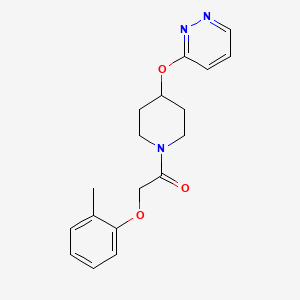 1-(4-(Pyridazin-3-yloxy)piperidin-1-yl)-2-(o-tolyloxy)ethanone