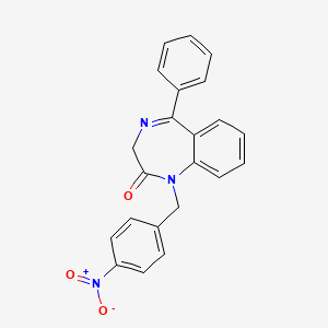 molecular formula C22H17N3O3 B2549553 1-(4-nitrobenzyl)-5-phenyl-1,3-dihydro-2H-1,4-benzodiazepin-2-one CAS No. 866010-22-2