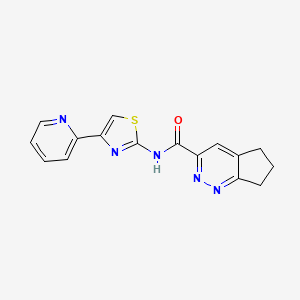 molecular formula C16H13N5OS B2551088 N-(4-Pyridin-2-yl-1,3-thiazol-2-yl)-6,7-dihydro-5H-cyclopenta[c]pyridazine-3-carboxamide CAS No. 2415500-98-8