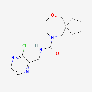 molecular formula C15H21ClN4O2 B2551570 N-[(3-Chloropyrazin-2-yl)methyl]-7-oxa-10-azaspiro[4.6]undecane-10-carboxamide CAS No. 2249248-52-8
