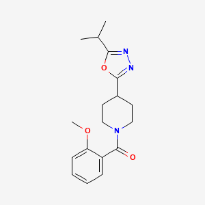 1-(2-methoxybenzoyl)-4-[5-(propan-2-yl)-1,3,4-oxadiazol-2-yl]piperidine