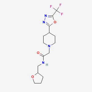 molecular formula C15H21F3N4O3 B2552867 N-((四氢呋喃-2-基)甲基)-2-(4-(5-(三氟甲基)-1,3,4-恶二唑-2-基)哌啶-1-基)乙酰胺 CAS No. 1396766-70-3