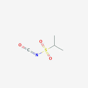 molecular formula C4H7NO3S B2552989 丙烷-2-磺酰基异氰酸酯 CAS No. 89781-36-2