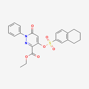 molecular formula C23H22N2O6S B2553230 Ethyl 6-oxo-1-phenyl-4-(((5,6,7,8-tetrahydronaphthalen-2-yl)sulfonyl)oxy)-1,6-dihydropyridazine-3-carboxylate CAS No. 899991-77-6