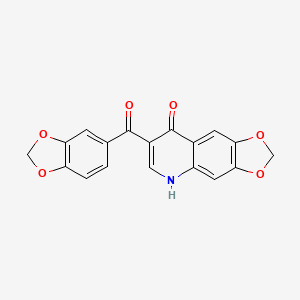 molecular formula C18H11NO6 B2553252 7-(1,3-苯并二氧杂环-5-基羰基)[1,3]二氧杂环[4,5-g]喹啉-8(5H)-酮 CAS No. 1326806-77-2