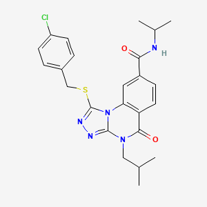 molecular formula C24H26ClN5O2S B2553621 1-((4-氯苄基)硫代)-4-异丁基-N-异丙基-5-氧代-4,5-二氢-[1,2,4]三唑并[4,3-a]喹唑啉-8-甲酰胺 CAS No. 1111221-70-5