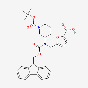 5-[[9H-Fluoren-9-ylmethoxycarbonyl-[1-[(2-methylpropan-2-yl)oxycarbonyl]piperidin-3-yl]amino]methyl]furan-2-carboxylic acid