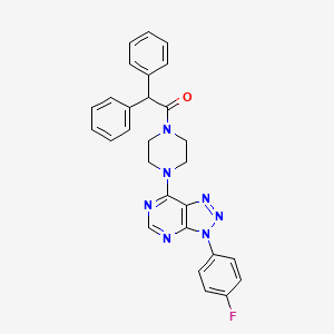 molecular formula C28H24FN7O B2554544 1-(4-(3-(4-fluorophenyl)-3H-[1,2,3]triazolo[4,5-d]pyrimidin-7-yl)piperazin-1-yl)-2,2-diphenylethanone CAS No. 920386-37-4