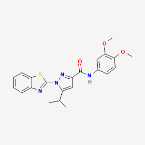 molecular formula C22H22N4O3S B2554829 1-(benzo[d]thiazol-2-yl)-N-(3,4-dimethoxyphenyl)-5-isopropyl-1H-pyrazole-3-carboxamide CAS No. 1013805-09-8