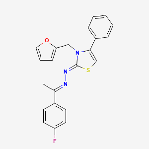 molecular formula C22H18FN3OS B2555022 (Z)-2-((E)-(1-(4-氟苯基)乙叉基)肼基)-3-(呋喃-2-基甲基)-4-苯基-2,3-二氢噻唑 CAS No. 402945-83-9