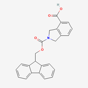 molecular formula C24H19NO4 B2555815 2-[(9H-芴-9-基甲氧基)羰基]-2,3-二氢-1H-异吲哚-4-羧酸 CAS No. 1993322-54-5