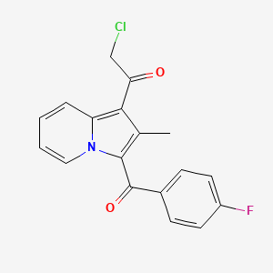 molecular formula C18H13ClFNO2 B2556033 2-Chloro-1-[3-(4-fluorobenzoyl)-2-methylindolizin-1-yl]ethanone CAS No. 735319-18-3