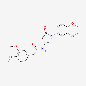 molecular formula C22H24N2O6 B2556043 N-(1-(2,3-dihydrobenzo[b][1,4]dioxin-6-yl)-5-oxopyrrolidin-3-yl)-2-(3,4-dimethoxyphenyl)acetamide CAS No. 896305-88-7