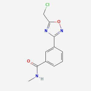 molecular formula C11H10ClN3O2 B2556315 3-[5-(氯甲基)-1,2,4-恶二唑-3-基]-N-甲基苯甲酰胺 CAS No. 2279122-08-4