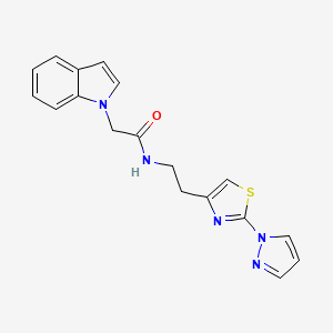 B2556600 N-(2-(2-(1H-pyrazol-1-yl)thiazol-4-yl)ethyl)-2-(1H-indol-1-yl)acetamide CAS No. 1448064-03-6
