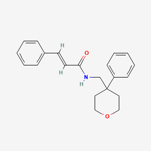 molecular formula C21H23NO2 B2556829 (E)-3-phenyl-N-[(4-phenyloxan-4-yl)methyl]prop-2-enamide CAS No. 355820-75-6
