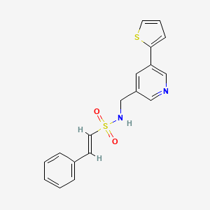 molecular formula C18H16N2O2S2 B2556944 (E)-2-苯基-N-((5-(噻吩-2-基)吡啶-3-基)甲基)乙烯磺酰胺 CAS No. 2035005-07-1