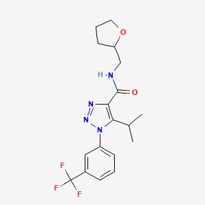 molecular formula C18H21F3N4O2 B2557037 5-异丙基-N-((四氢呋喃-2-基)甲基)-1-(3-(三氟甲基)苯基)-1H-1,2,3-三唑-4-甲酰胺 CAS No. 954302-12-6