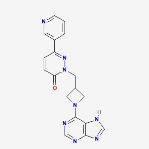 molecular formula C18H16N8O B2557483 2-{[1-(9H-嘌呤-6-基)氮杂环丁-3-基]甲基}-6-(吡啶-3-基)-2,3-二氢哒嗪-3-酮 CAS No. 2199235-83-9