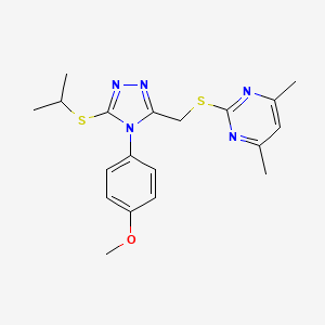 2-[[4-(4-Methoxyphenyl)-5-propan-2-ylsulfanyl-1,2,4-triazol-3-yl]methylsulfanyl]-4,6-dimethylpyrimidine