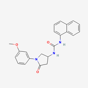 molecular formula C22H21N3O3 B2557769 1-(1-(3-甲氧基苯基)-5-氧代吡咯烷-3-基)-3-(萘-1-基)脲 CAS No. 894019-42-2