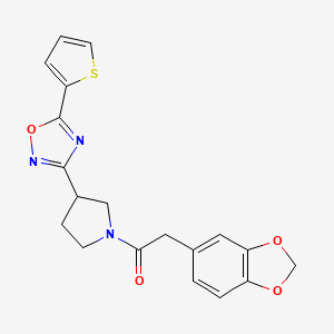 2-(2H-1,3-benzodioxol-5-yl)-1-{3-[5-(thiophen-2-yl)-1,2,4-oxadiazol-3-yl]pyrrolidin-1-yl}ethan-1-one