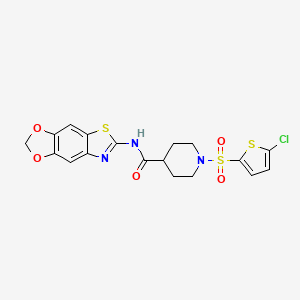 molecular formula C18H16ClN3O5S3 B2558710 N-([1,3]dioxolo[4',5':4,5]benzo[1,2-d]thiazol-6-yl)-1-((5-chlorothiophen-2-yl)sulfonyl)piperidine-4-carboxamide CAS No. 900001-66-3
