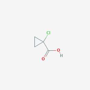 molecular formula C4H5ClO2 B2559598 Ácido 1-clorociclopropano-1-carboxílico CAS No. 108817-35-2