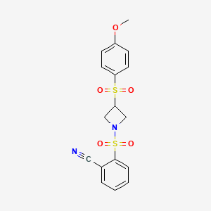 molecular formula C17H16N2O5S2 B2561296 2-((3-((4-甲氧基苯基)磺酰基)氮杂环丁烷-1-基)磺酰基)苯甲腈 CAS No. 1705787-21-8