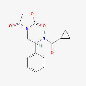 molecular formula C15H16N2O4 B2561557 N-(2-(2,4-二氧代恶唑烷-3-基)-1-苯乙基)环丙烷甲酰胺 CAS No. 2034270-00-1
