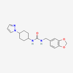 molecular formula C18H22N4O3 B2561598 3-[(2H-1,3-benzodioxol-5-yl)methyl]-1-[4-(1H-pyrazol-1-yl)cyclohexyl]urea CAS No. 2097931-26-3