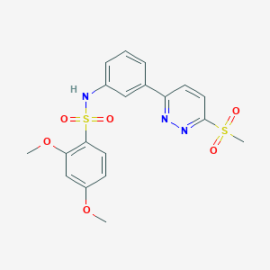 molecular formula C19H19N3O6S2 B2562850 2,4-ジメトキシ-N-(3-(6-(メチルスルホニル)ピリダジン-3-イル)フェニル)ベンゼンスルホンアミド CAS No. 1005304-19-7