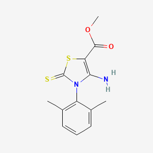 molecular formula C13H14N2O2S2 B2562918 methyl 4-amino-3-(2,6-dimethylphenyl)-2-sulfanylidene-2,3-dihydro-1,3-thiazole-5-carboxylate CAS No. 689772-62-1