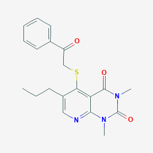 molecular formula C20H21N3O3S B2563244 1,3-二甲基-5-((2-氧代-2-苯乙基)硫代)-6-丙基吡啶并[2,3-d]嘧啶-2,4(1H,3H)-二酮 CAS No. 900004-95-7
