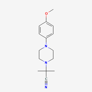 molecular formula C15H21N3O B2563725 2-[4-(4-メトキシフェニル)ピペラジン-1-イル]-2-メチルプロパンニトリル CAS No. 338754-02-2