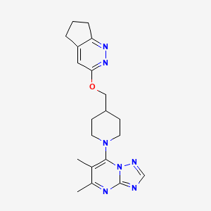 molecular formula C20H25N7O B2563953 7-[4-(6,7-Dihydro-5H-cyclopenta[c]pyridazin-3-yloxymethyl)piperidin-1-yl]-5,6-dimethyl-[1,2,4]triazolo[1,5-a]pyrimidine CAS No. 2319638-41-8