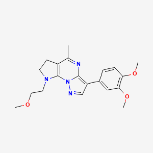 molecular formula C20H24N4O3 B2563998 8-[(2-メトキシエチル)オキシ]-3-(3,4-ジメトキシフェニル)-5-メチル-6,7-ジヒドロ-8H-ピラゾロ[1,5-a]ピロロ[3,2-e]ピリミジン CAS No. 860650-40-4