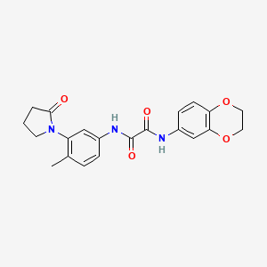 molecular formula C21H21N3O5 B2564531 N'-(2,3-dihydro-1,4-benzodioxin-6-yl)-N-[4-methyl-3-(2-oxopyrrolidin-1-yl)phenyl]ethanediamide CAS No. 941958-16-3