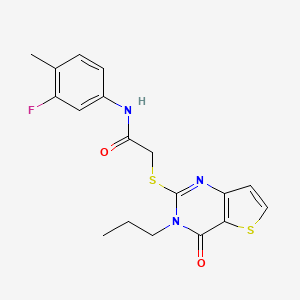 molecular formula C18H18FN3O2S2 B2564757 N-(3-氟-4-甲基苯基)-2-({4-氧代-3-丙基-3H,4H-噻吩并[3,2-d]嘧啶-2-基}硫代)乙酰胺 CAS No. 1252819-03-6